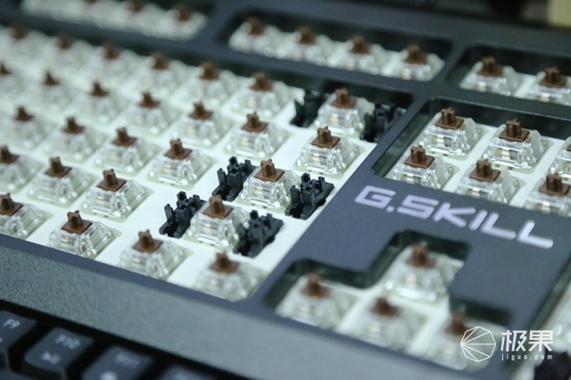 芝奇(G.SKILL)KM570背光机械键盘 芝奇(G.SKILL)KM570背光机械键盘