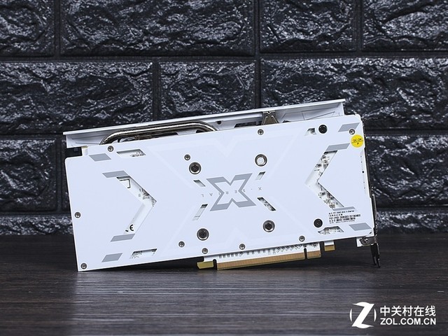 纯白情怀 迪兰RX 580 X-Serial 18周年纪念款评测 