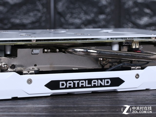 纯白情怀 迪兰RX 580 X-Serial 18周年纪念款评测 