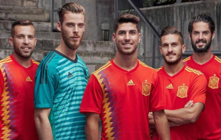 西班牙取消新球衣发布仪式 阿迪否认设计有政治倾向