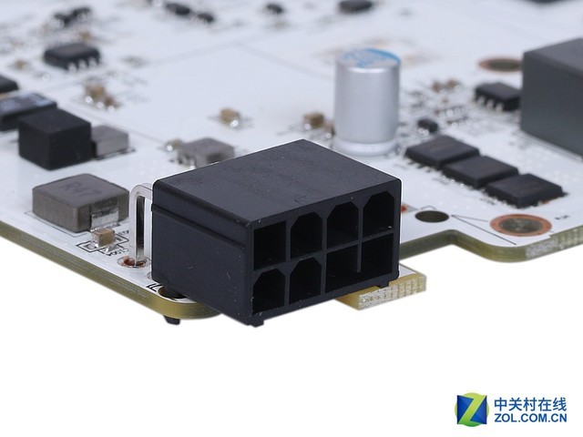 纯白情怀 迪兰RX 580 X-Serial 18周年纪念款评测 