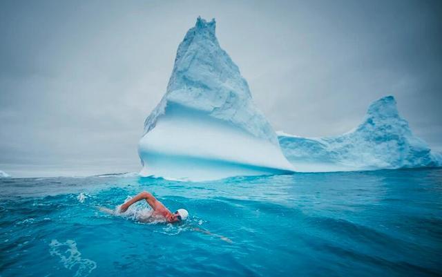 男子将挑战人类极限，只穿泳裤在南极海水中畅游
