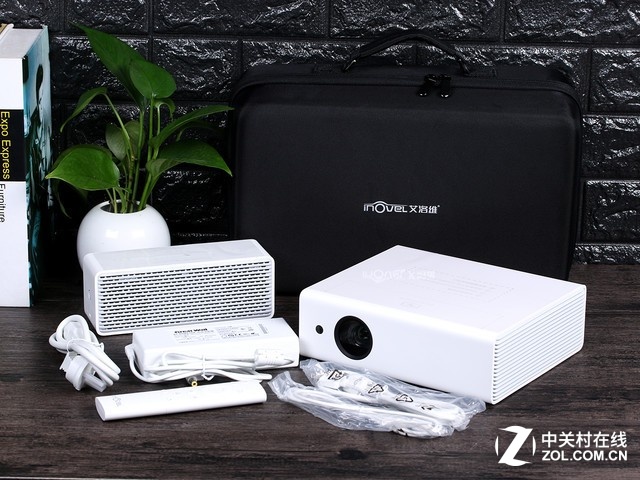 科幻片成真？11.11用微型投影体验未来 