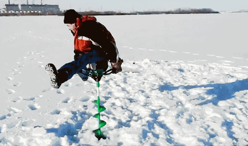 搞笑gif:以前不理解为什么田伯光喜欢尼姑,现在我明白