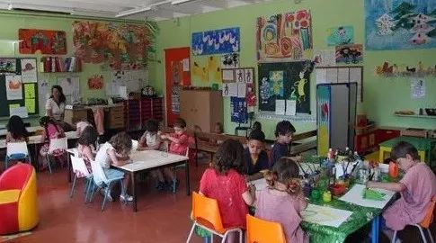 法国怎么防止托儿所与幼儿园虐童呢？