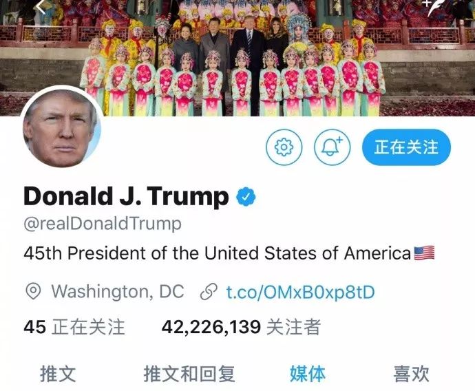 世界观|特朗普接连发文赞中国 连推特背景都换成这张合影_凤凰资讯