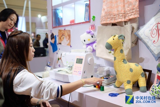 2017OA大会兄弟展台多元化全方位秀实力 