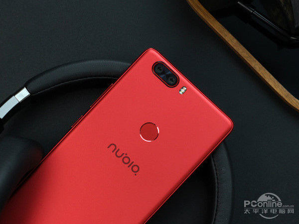 努比亚Z17烈焰红