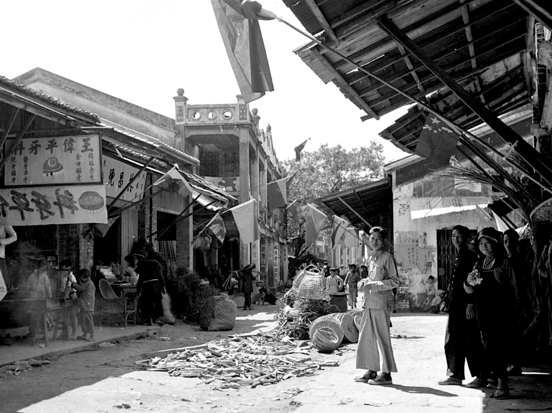 美国摄影师镜头下的深圳1949年10月的中英街