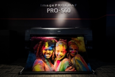 佳能推出新的60英寸大幅面打印机iPF PRO