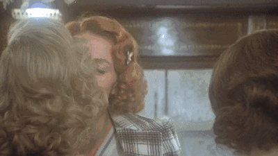 而老版中,这个角色的戏份被压缩,发挥空间小.