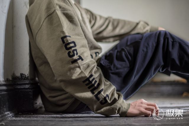 侃爷最新力作SEASON5发布，还是一如既往的死贵