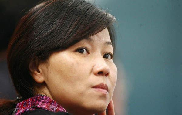 与警方合作拍摄假死照片，最终将妻子绳之于法，被判入狱20年。【体娱】【周继红出任中国游泳协会主席】从