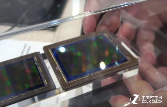 1亿像素长啥样 索尼中画幅CMOS现身 