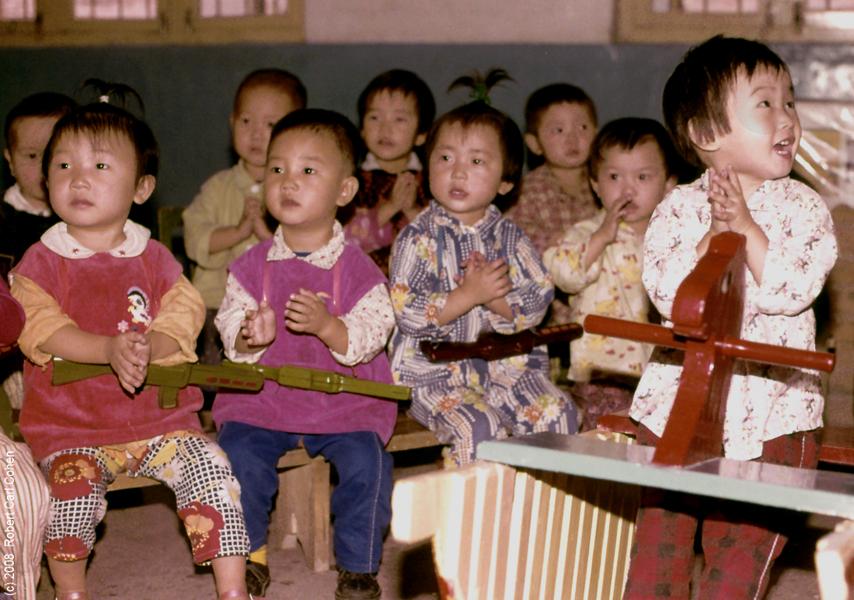 看到1978年的幼儿园小朋友 就像看到了当年的自己