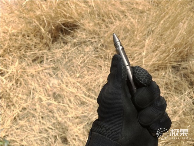 WUBEN（务本）TP10130流明战术笔灯