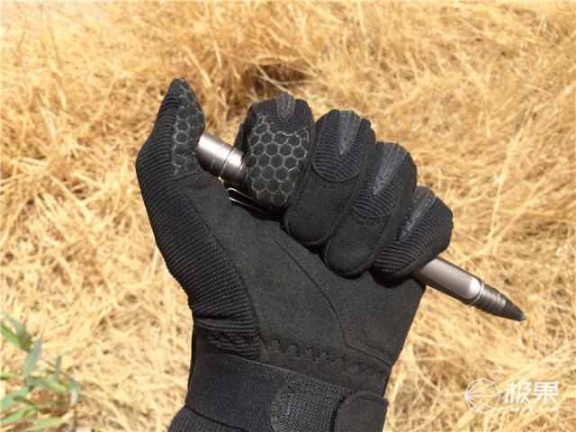 WUBEN（务本）TP10130流明战术笔灯