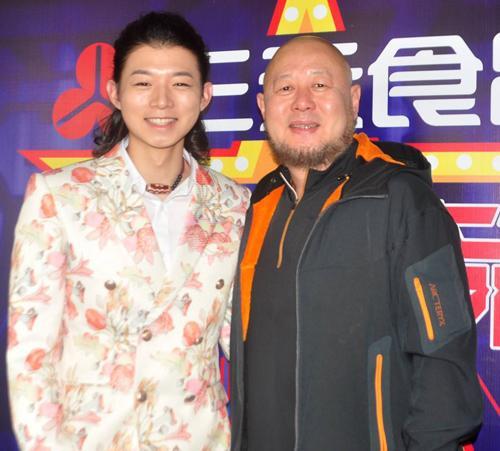 坑爹星二代见得多了,但逆袭老爹的星二代也是