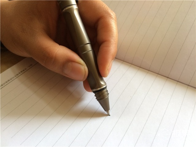 WUBEN（务本）TP10130流明战术笔灯