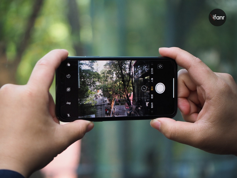 拍照横评:iphone x,华为 mate 10,三星 note8 谁拍照