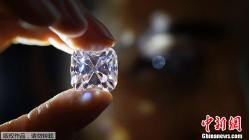 �����ʯ163��������ʯ��͸��覣����а׽���ʯ���̱�ʯ�ɷ֡�