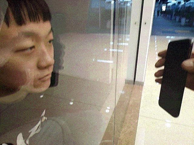 iPhone X人脸识别测试 测完12项决定买不买