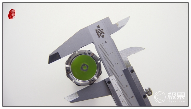 NEXTORCH（纳丽德）TA15战术手电