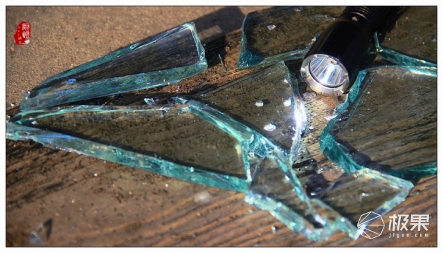 NEXTORCH（纳丽德）TA15战术手电