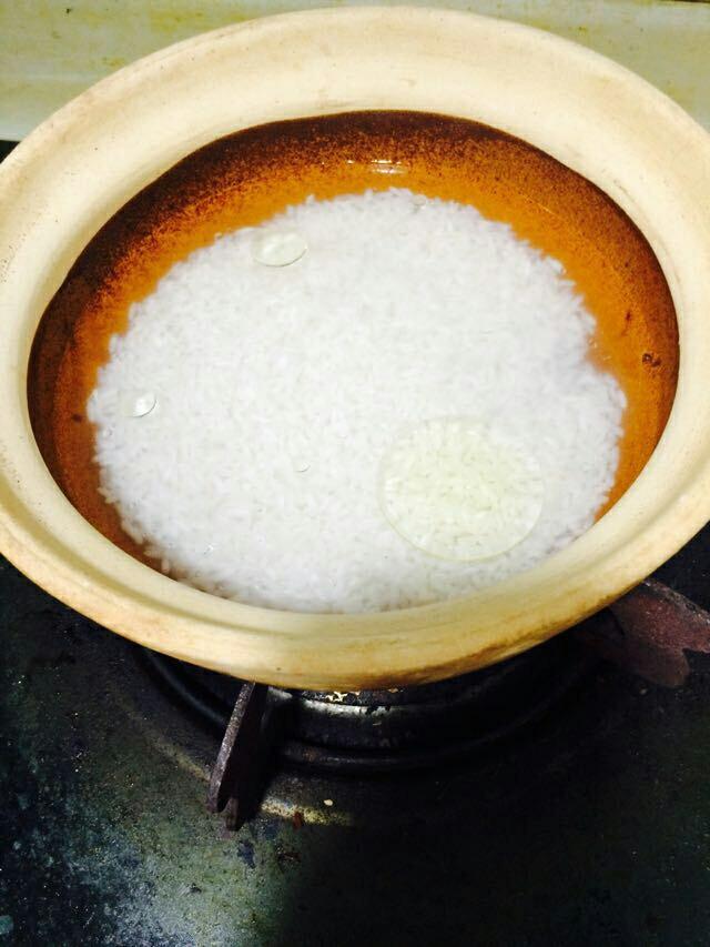 想要自制煲仔饭?跟着我学准没错