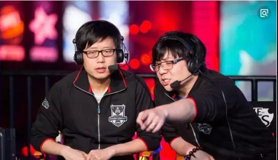 盘点LPL高票数解说 娃娃泪洒解说台