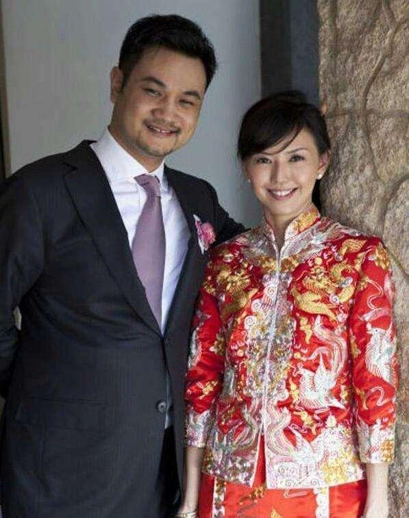 孙燕姿分享与老公恋爱史, 新专辑包含理智与疯