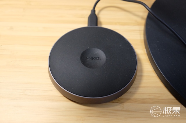 AnkerA2512011苹果无线充