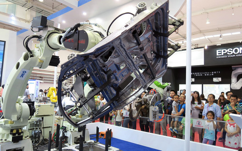 日媒称日本机器人厂商寻求与中企合作：提高全球竞争力