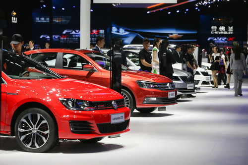 德媒称中国挽救德国车企业绩：超三分之一汽车销往中国