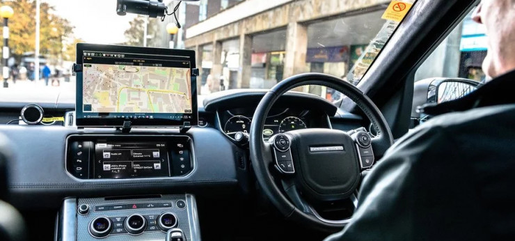 英政府称2021年在国内落地自动驾驶，路测法规将松绑