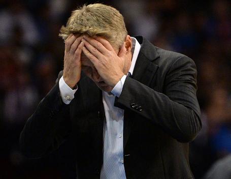 雷霆主场大胜勇士,队员间这一调整让科尔和库