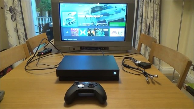 CRT电视上玩Xbox One X是种怎样的体验?