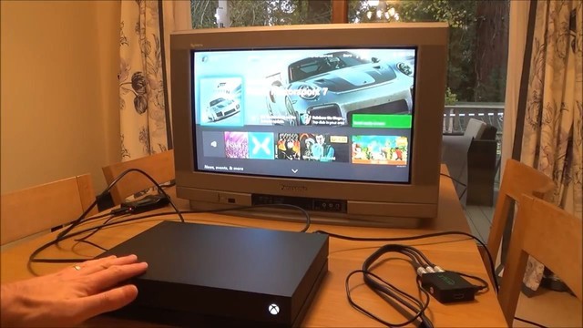 CRT电视上玩Xbox One X是种怎样的体验? 