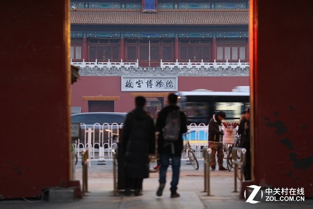 防抖大眼睛 佳能EF 85/1.4L IS USM评测 