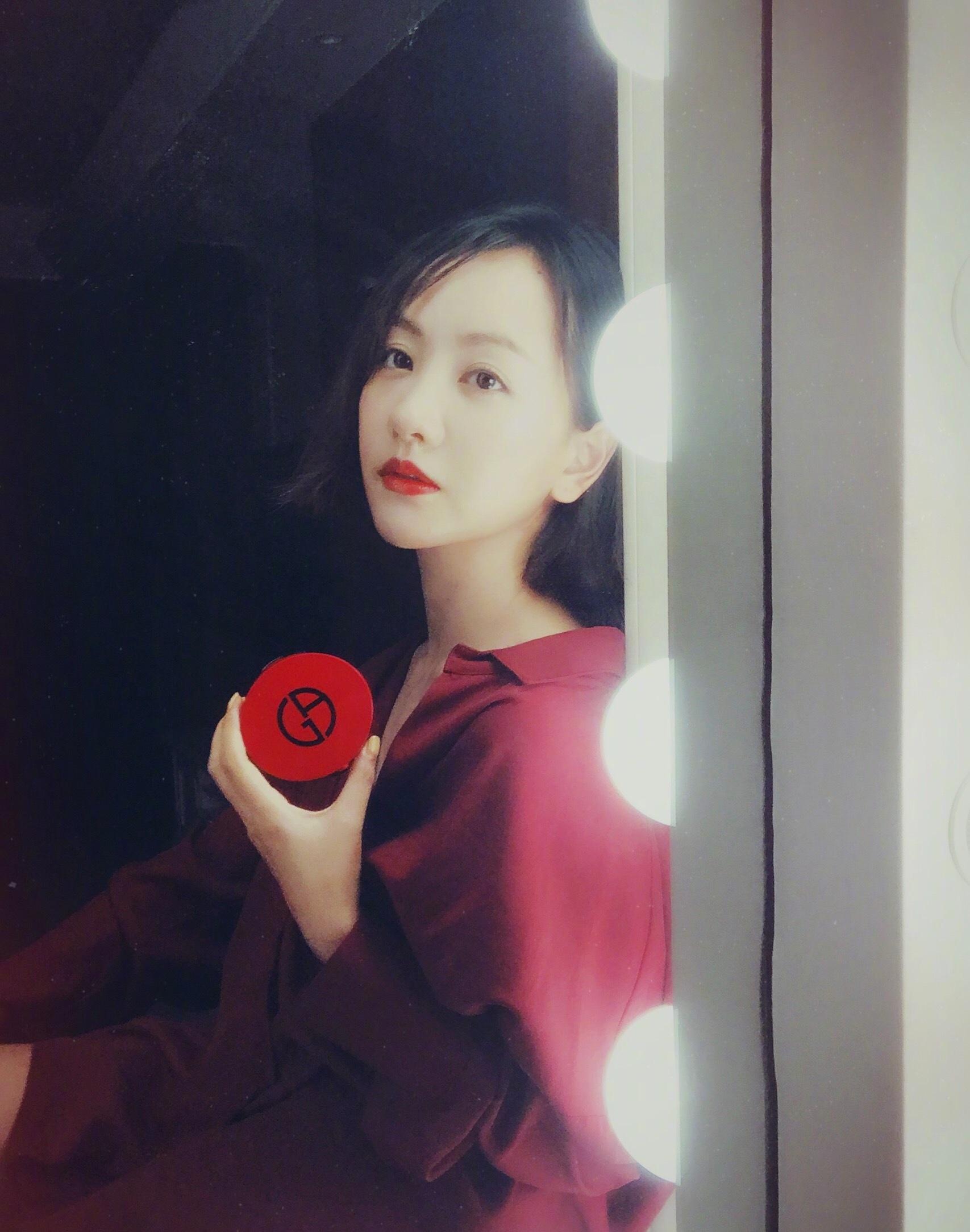 杨蓉微博发长文曝