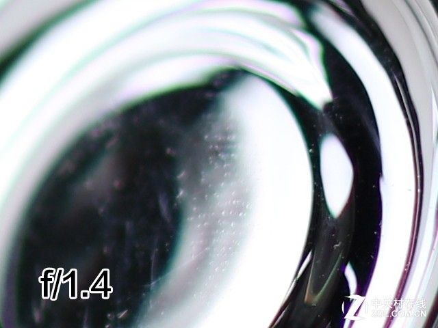 防抖大眼睛 佳能EF 85/1.4L IS USM评测 