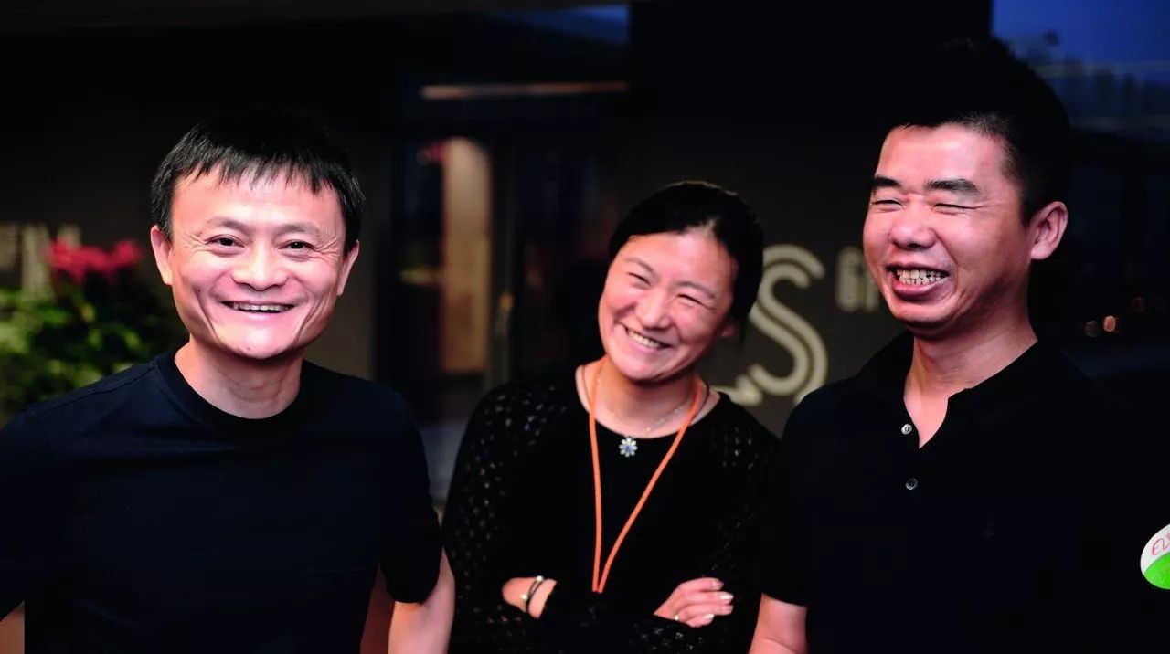 长梦:让村民5年内全部脱贫;红黄蓝推出5000万