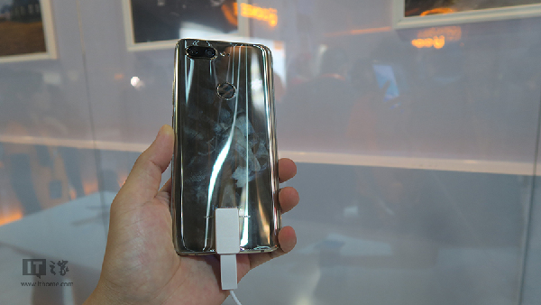 金立M7 Plus\/S11S现场实拍图赏:全系标配全面