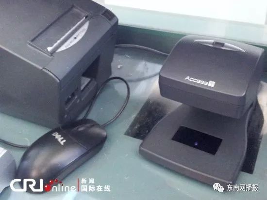 【社会】超方便!福州机场24个安检口支持 刷二维