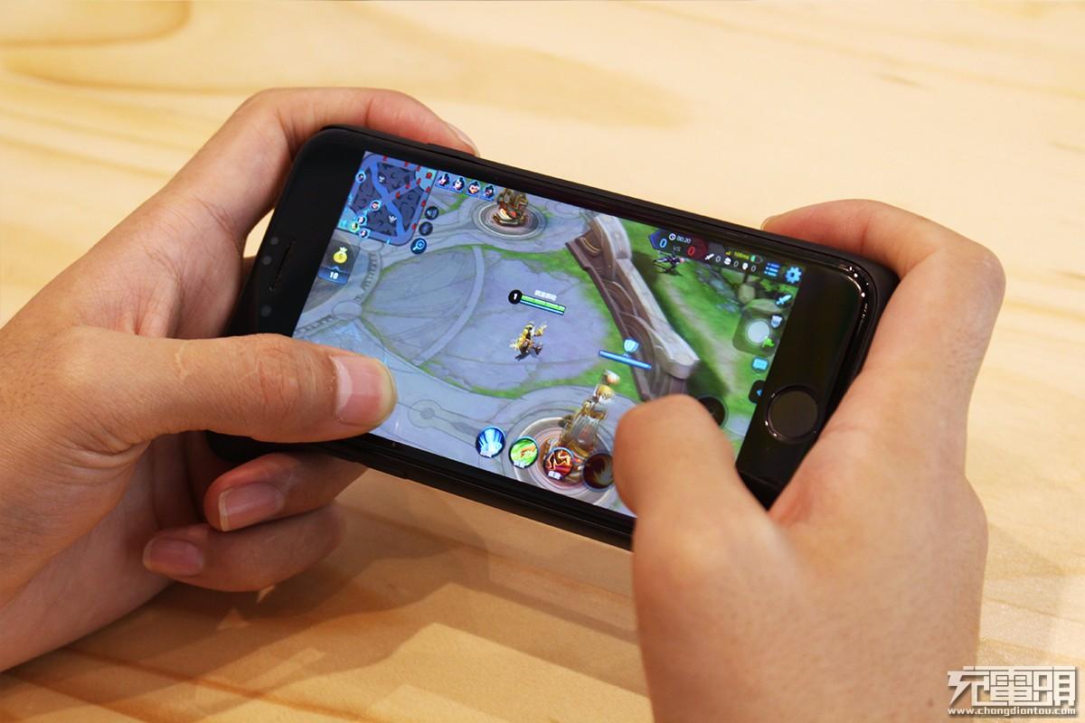 为王者而生,为荣耀而战:撸撸宝游戏充电手柄开