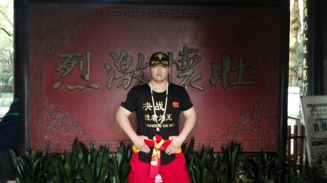 张君龙世界排名远超新科重量级拳王,中国泰森