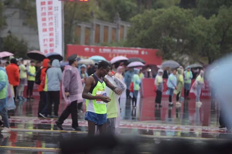 瑞金市有多少人口_红军井 当年红军在瑞金挖了一口井 瑞金人为此感念不已 吃(2)