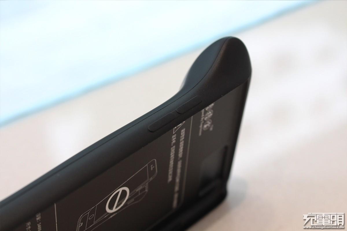 为王者而生,为荣耀而战:撸撸宝游戏充电手柄开