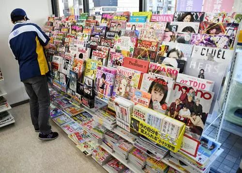 如果有一天,日本便利店不卖小黄书了