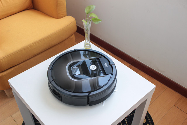 长了眼睛的新旗舰机 iRobot 980扫地机器人评测 